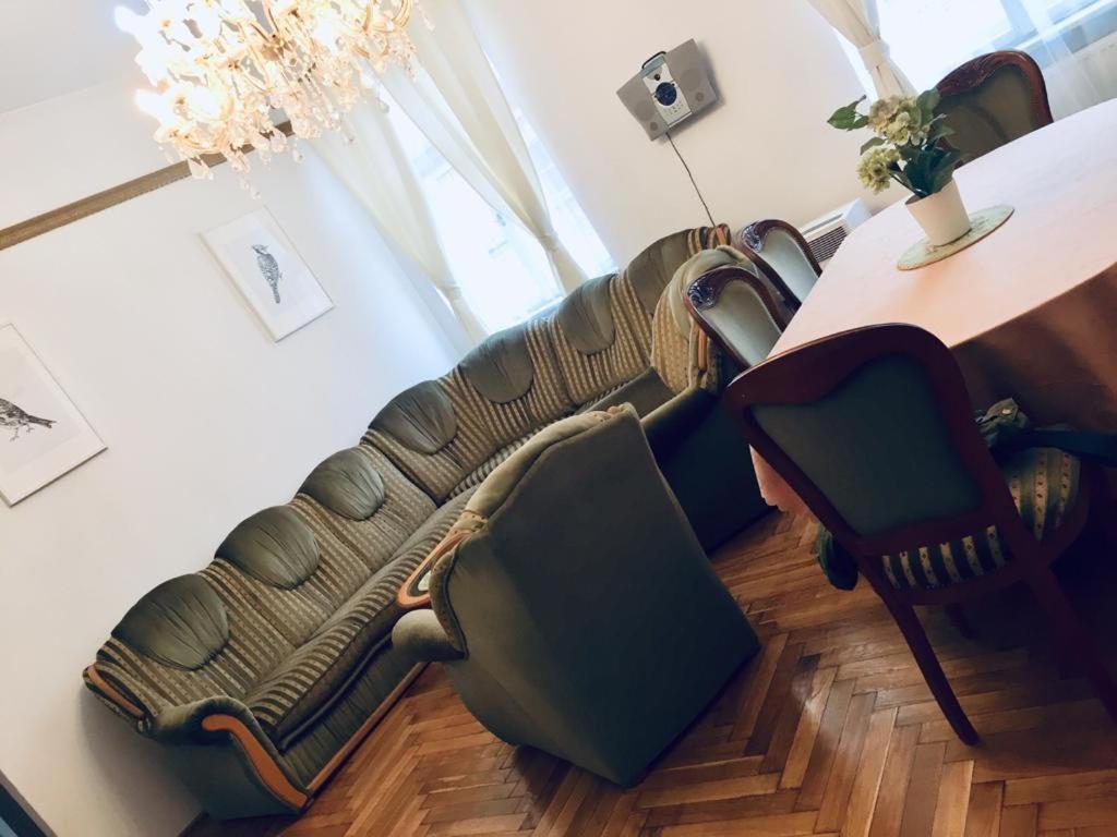 Main Market Square Apartments Краков Экстерьер фото