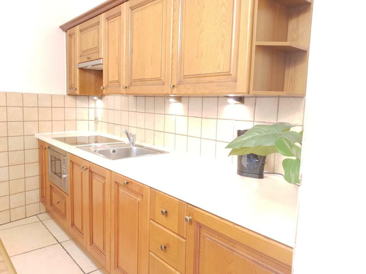 Main Market Square Apartments Краков Экстерьер фото