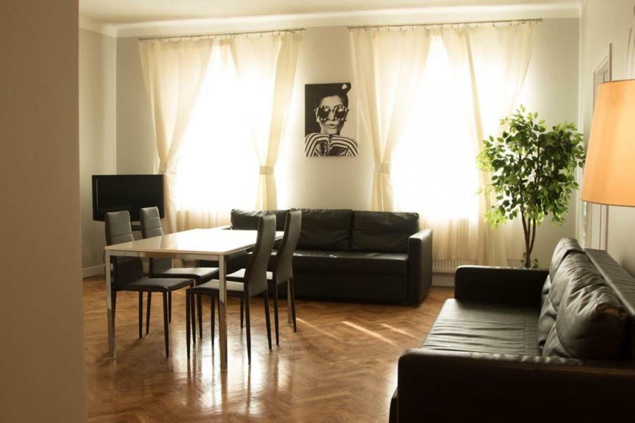 Main Market Square Apartments Краков Экстерьер фото