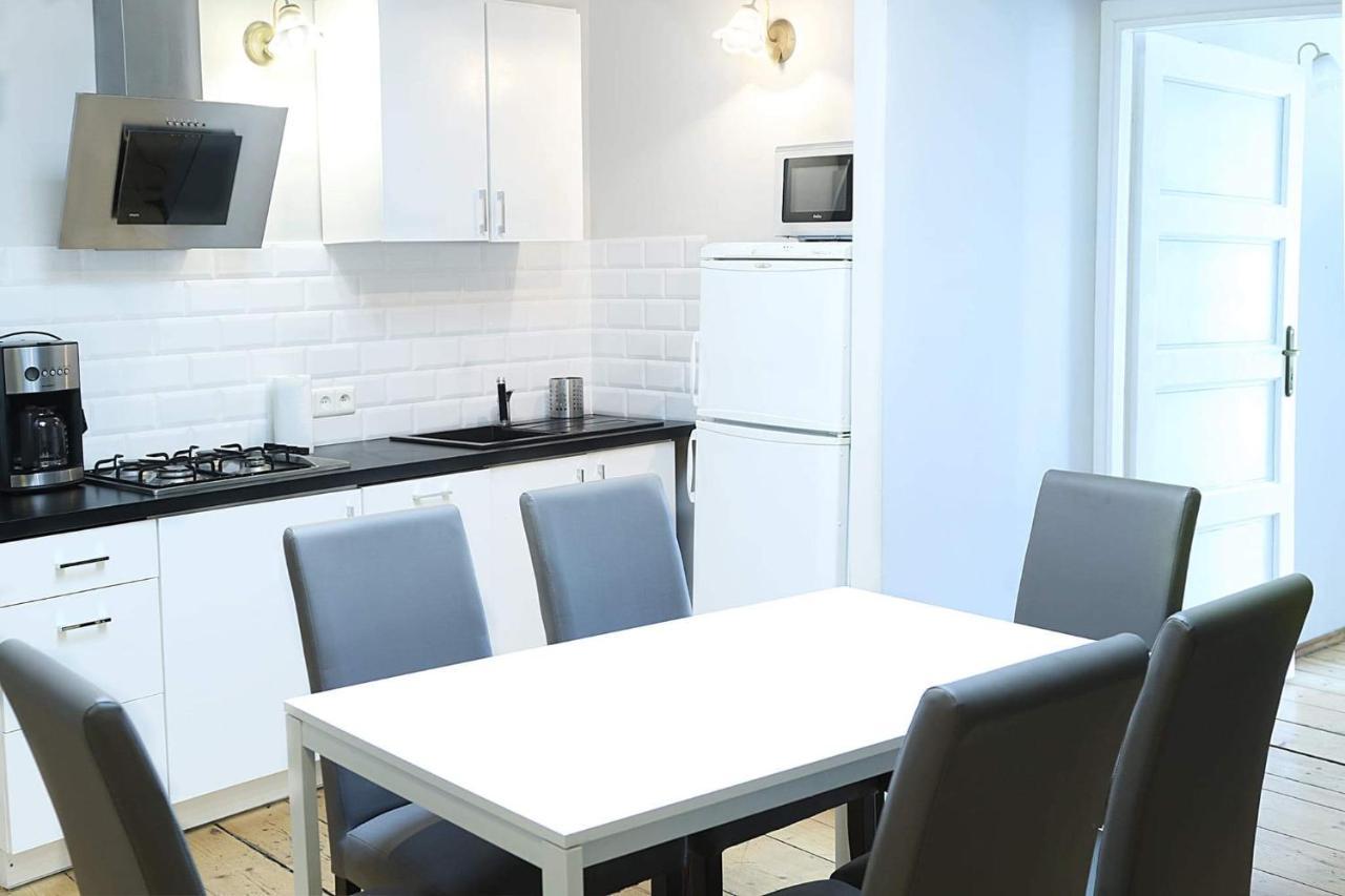 Main Market Square Apartments Краков Экстерьер фото