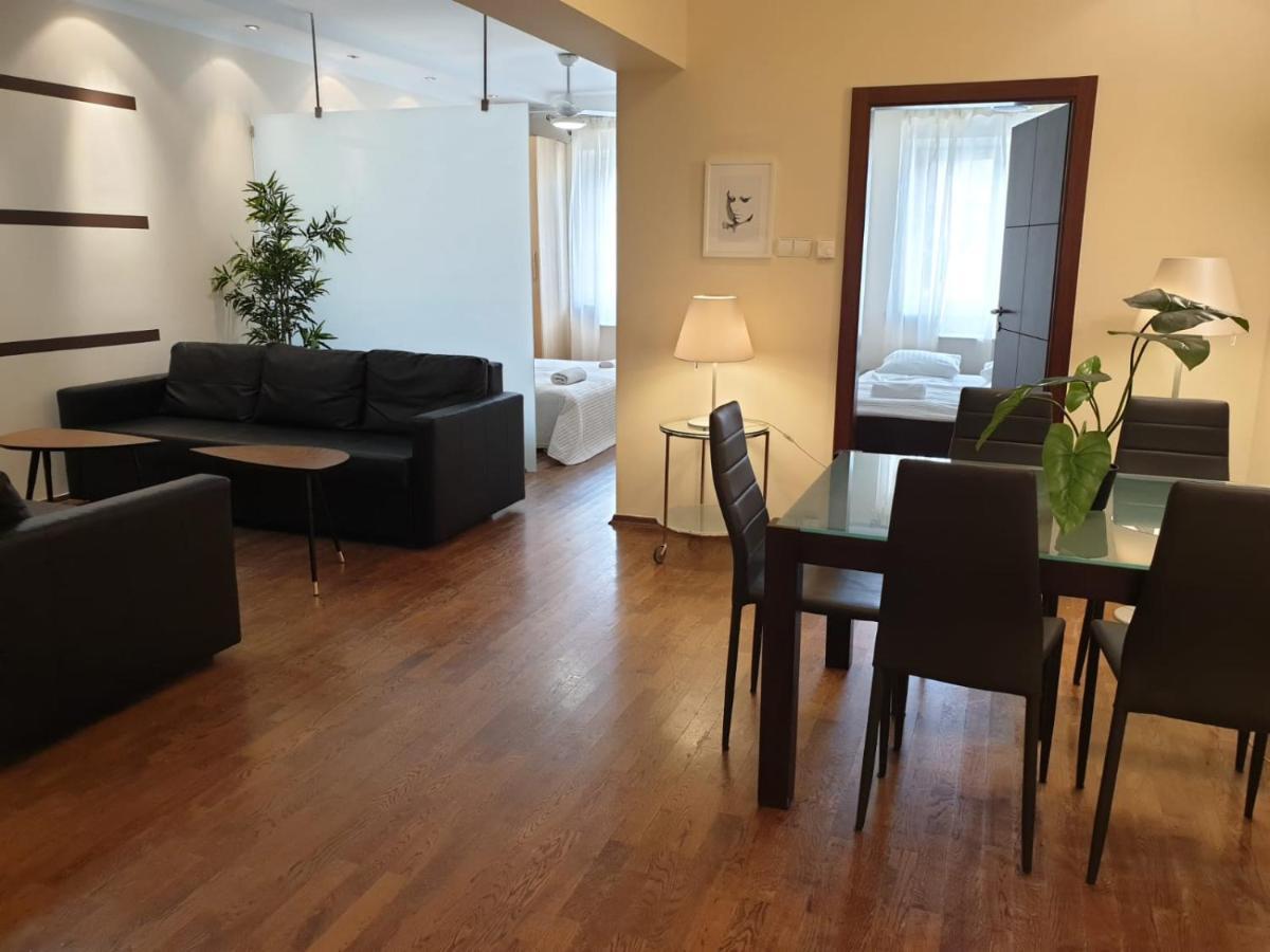 Main Market Square Apartments Краков Экстерьер фото